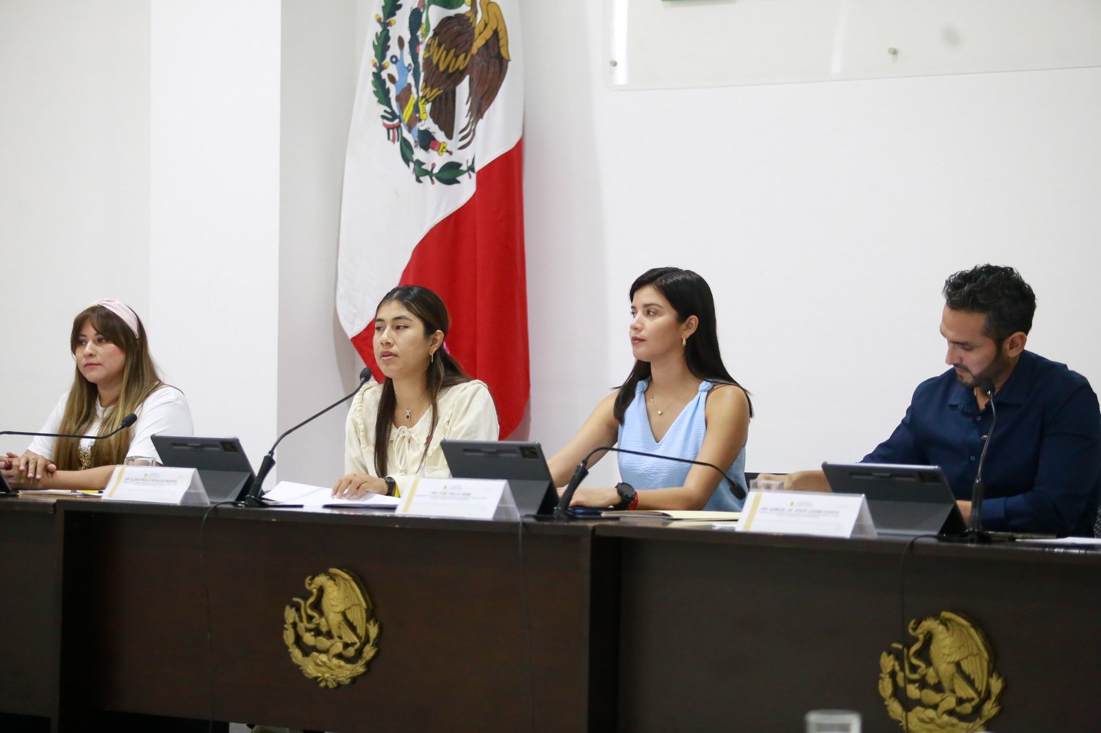 Comisión aprueba otorgar el reconocimiento “Efraín Calderón Lara” 2026