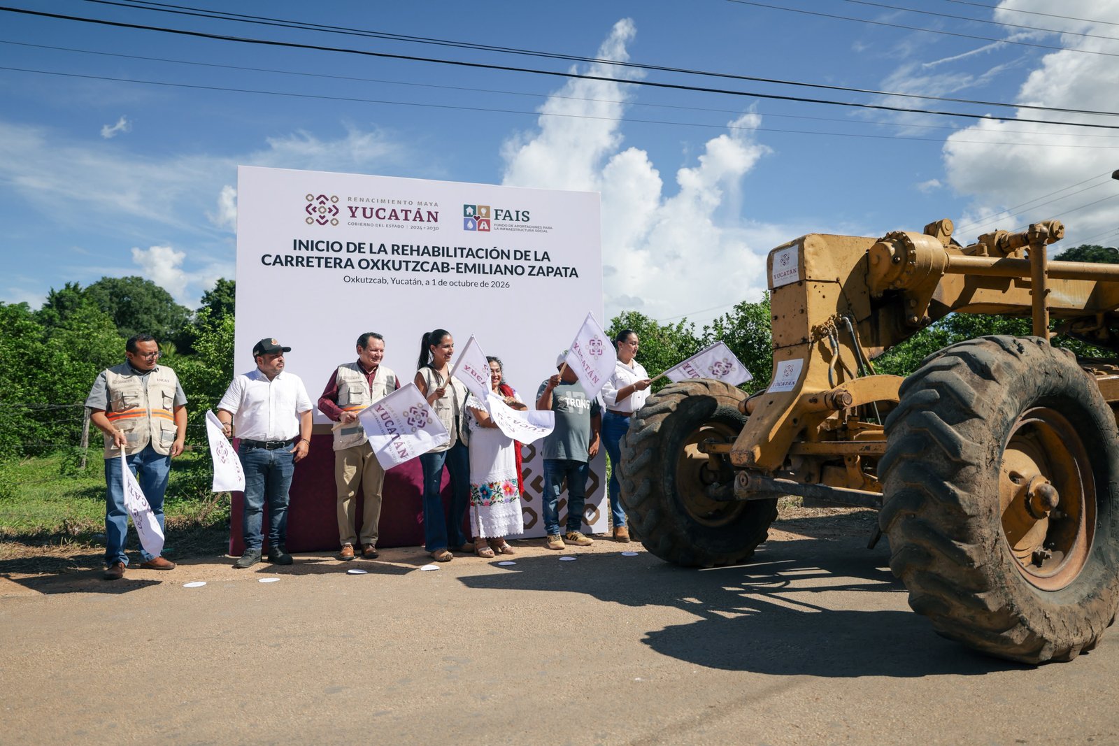 Cumple Renacimiento Maya con carreteras en Oxkutzcab