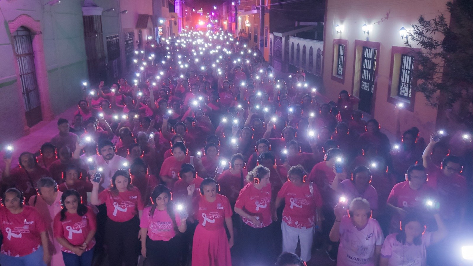 Tekax se ilumina de esperanza con la Caminata de Luz del DIF Yucatán