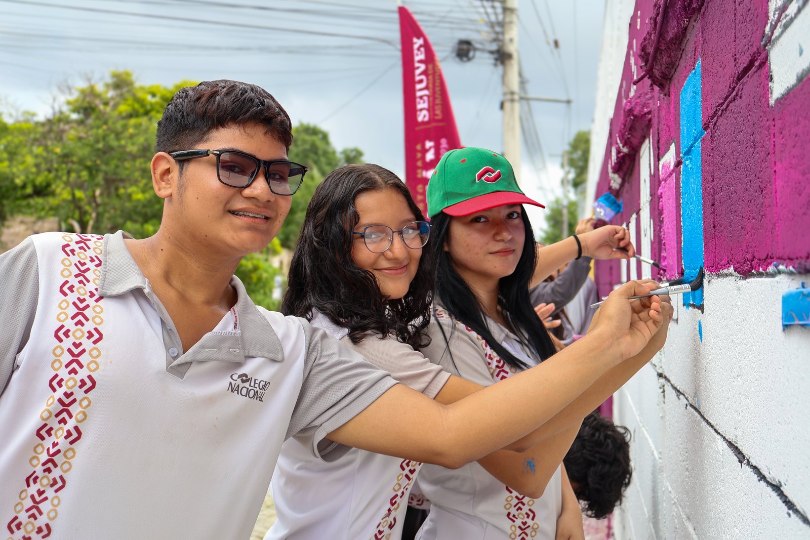 Juventudes de Yucatán se suman a la creación del Mural Temático más Grande del Mundo